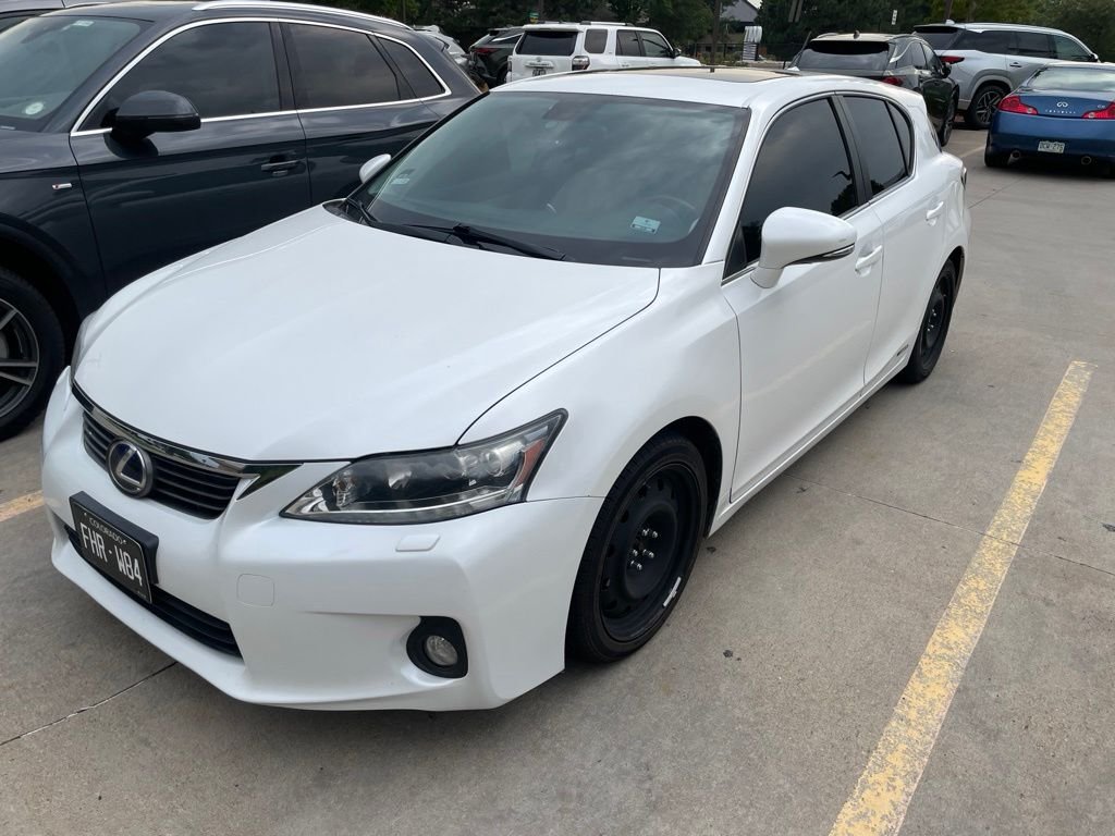 Used 2011 White Lexus 200h Premium image 2