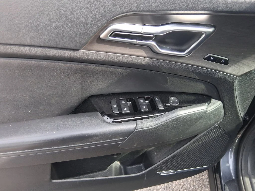 Used 2023 Gray Kia X-Pro image 11