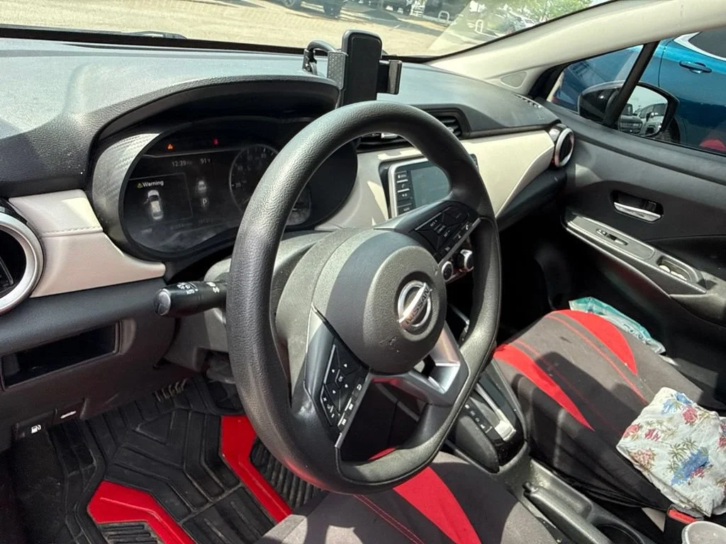 Used 2021 Black Nissan SV Xtronic CVT image 13