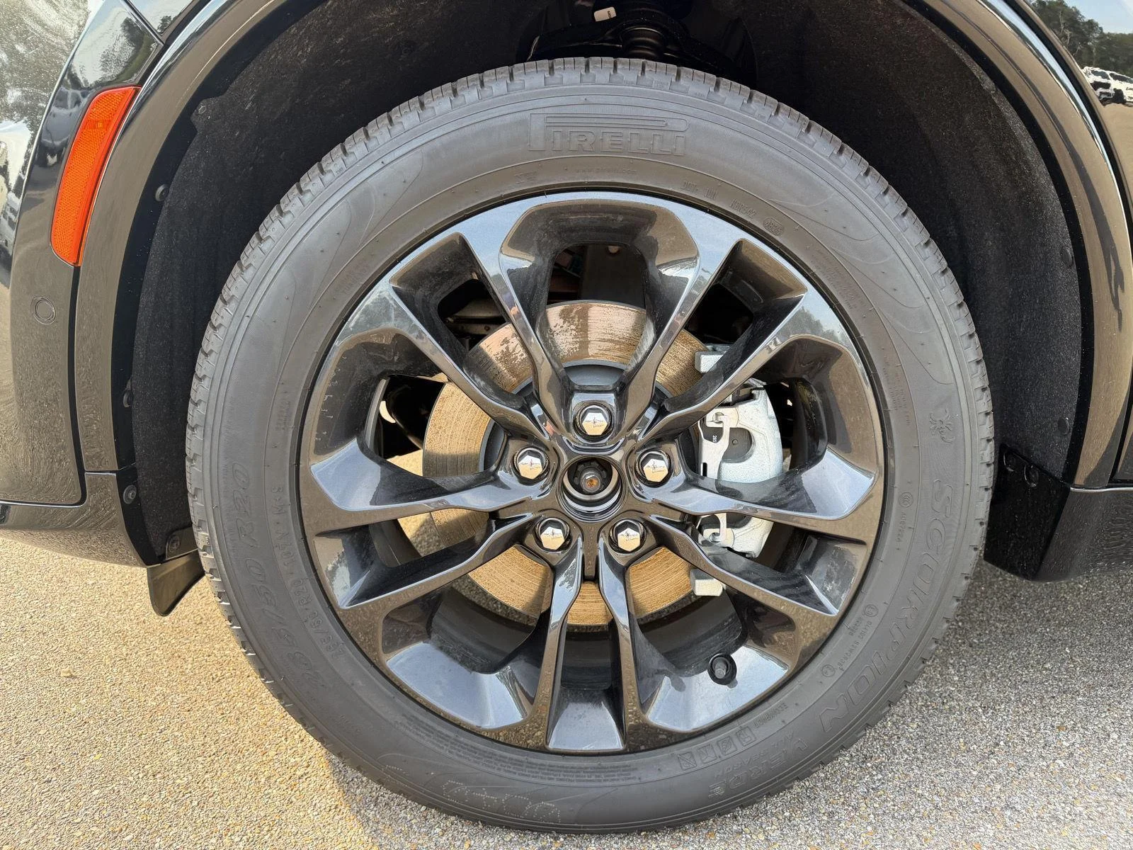 New 2026 Diamond Black Clear-Coat Exterior Paint Dodge GT Plus image 26