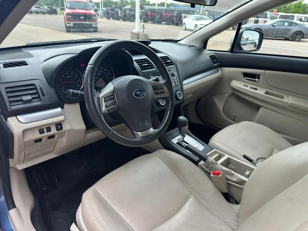 Used 2014 Quartz Blue Pearl Subaru Limited image 12