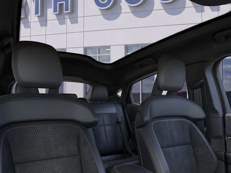 2025 Ford Mustang Mach-E GT - Photo 47