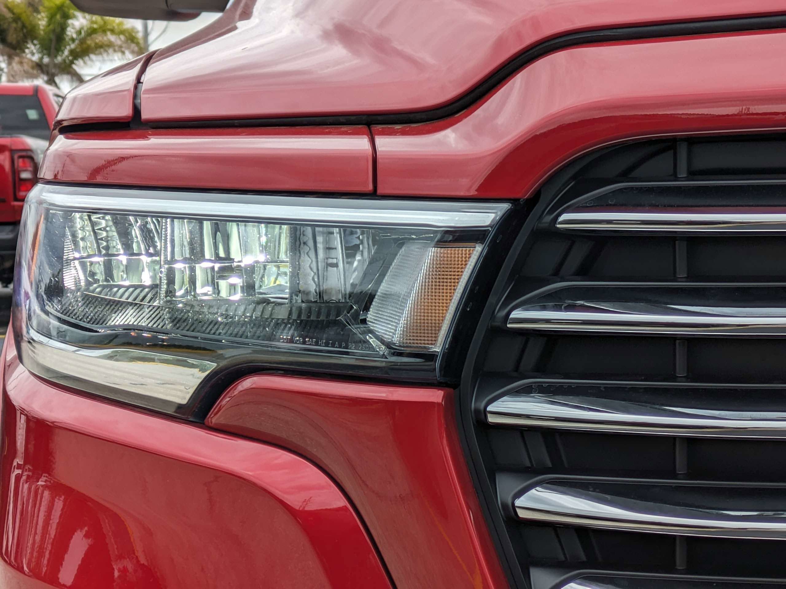 New 2026 Molten Red Pearl-Coat Exterior Paint RAM Laramie image 9