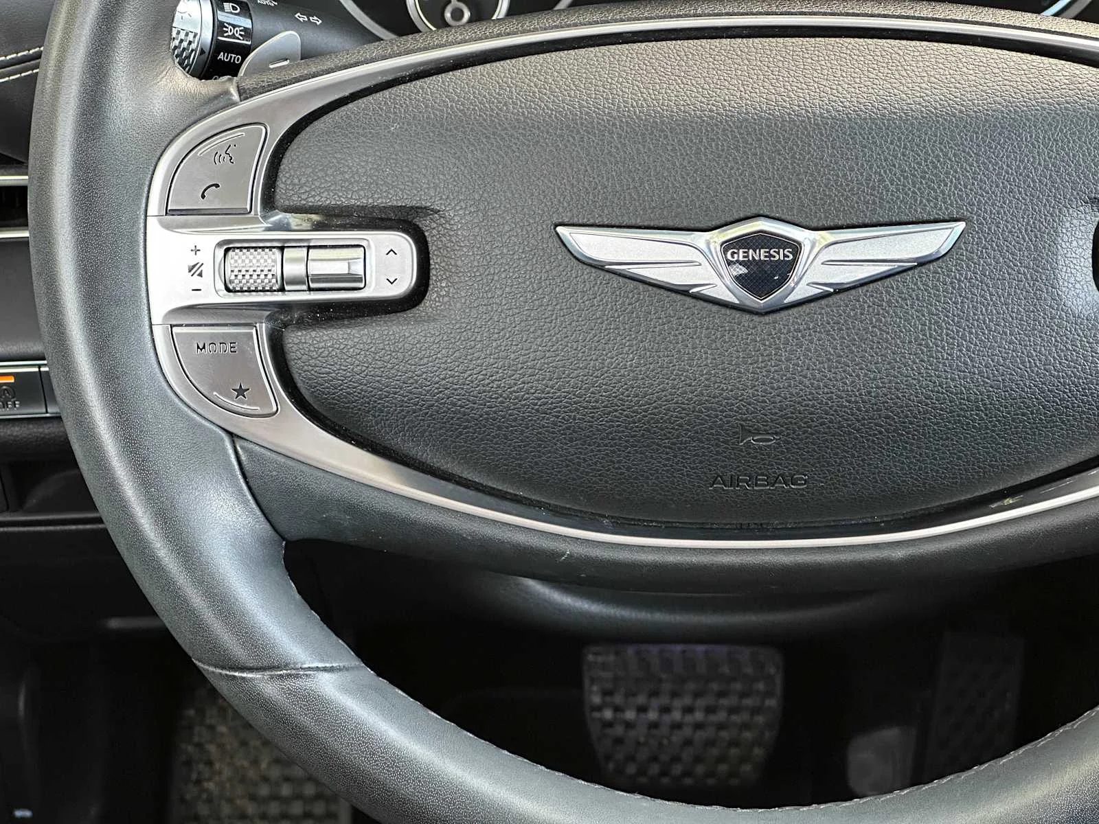 Used 2021  Genesis NA image 22