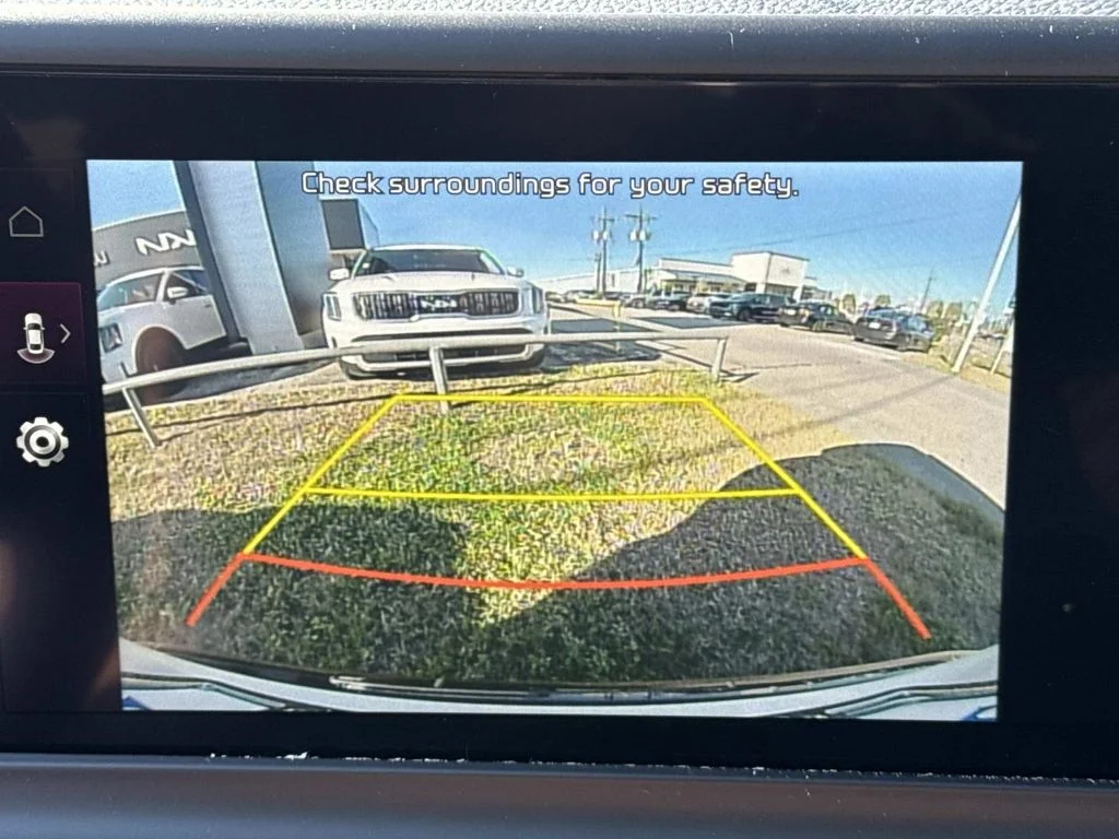 2025 Kia Seltos SX - Photo 12