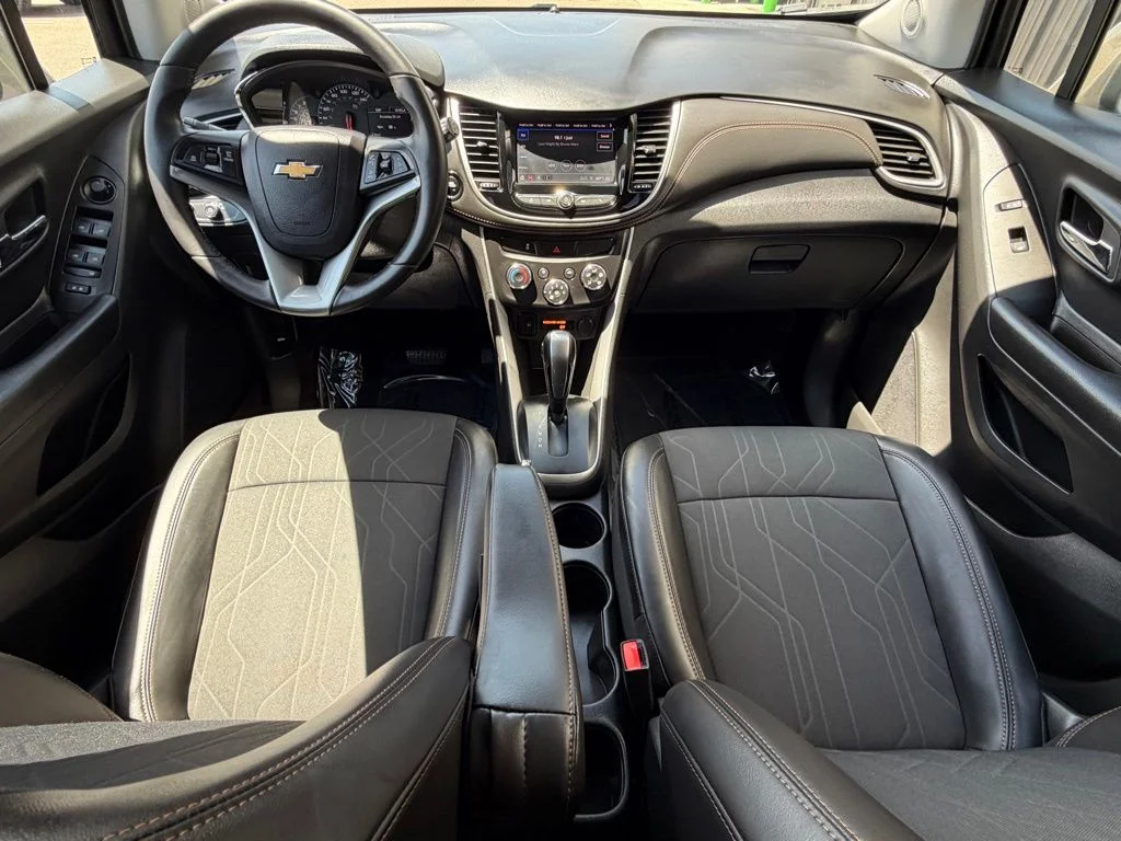 Used 2022 Gray Chevrolet LT image 12