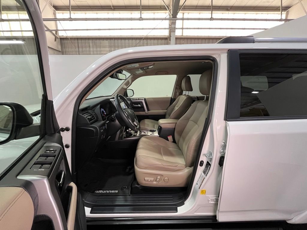 Used 2020 Super White Toyota SR5 Premium image 17