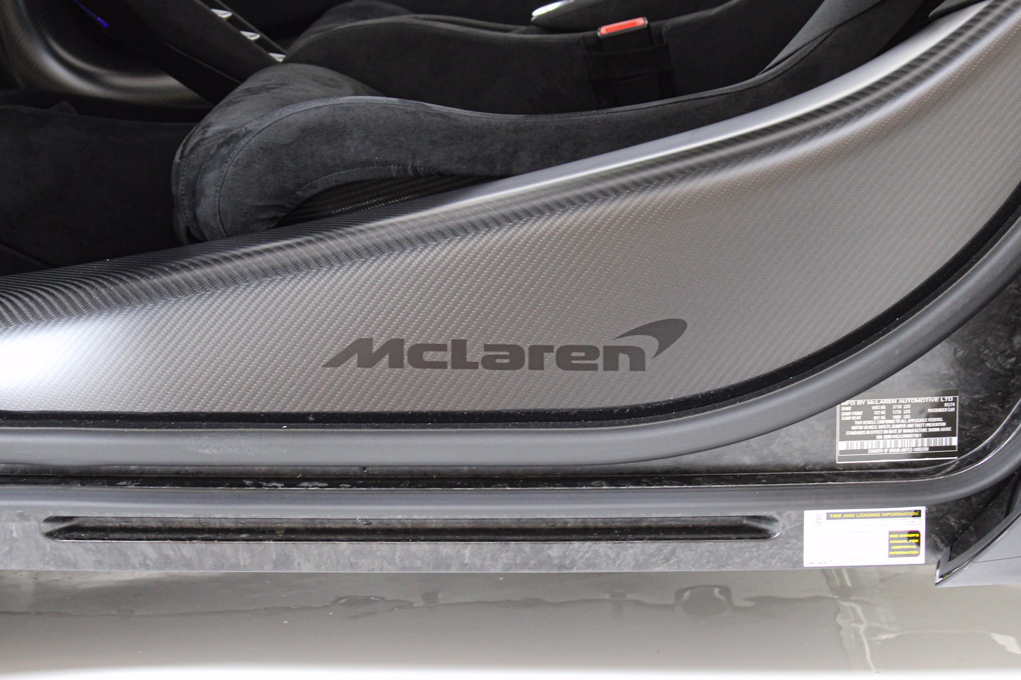 Used 2024 Purple McLaren Coupe image 46