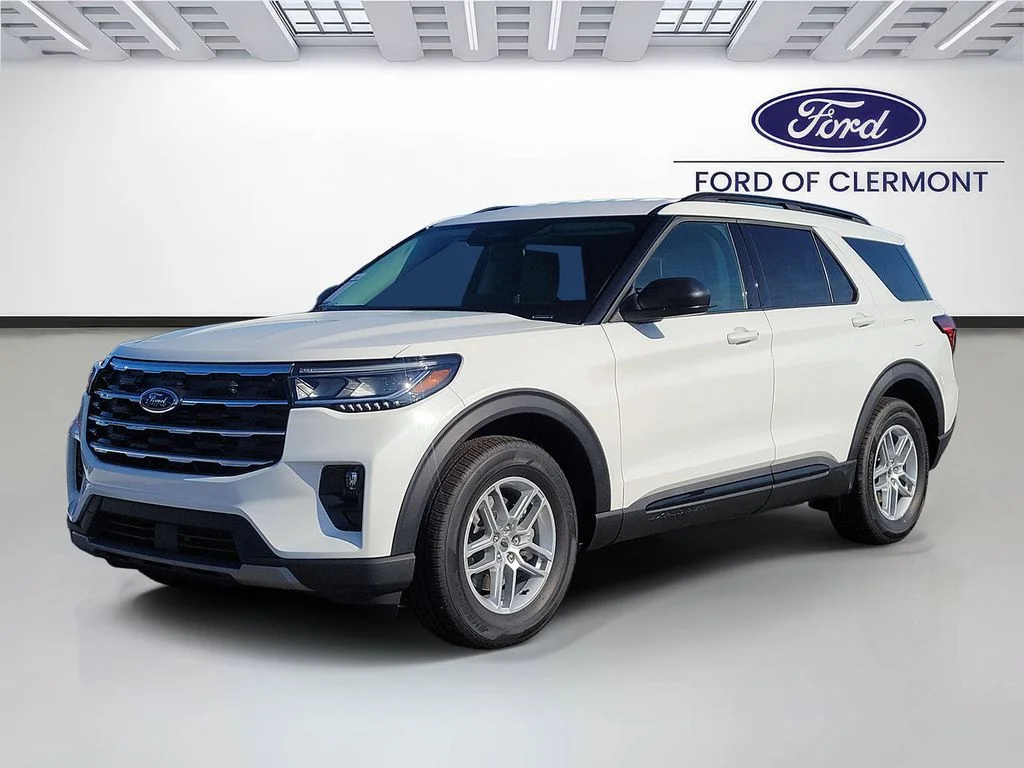 New 2026 Star White Metallic Tri-Coat Ford Active image 2