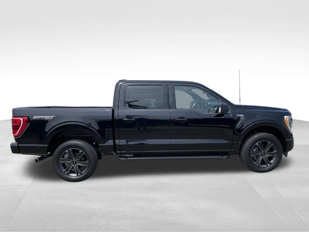 Used 2023 Black Ford XLT image 30
