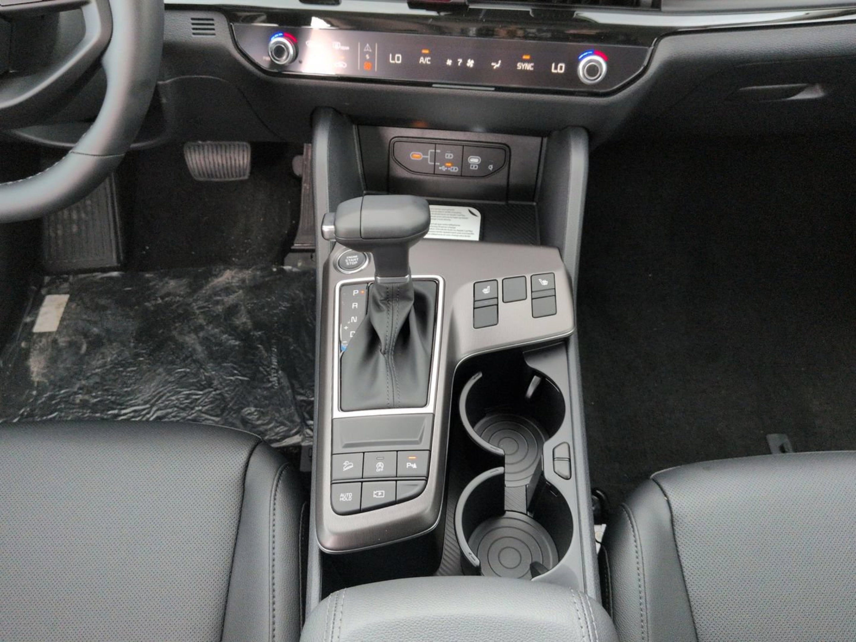 New 2026 Glacial White Pearl Kia SX image 12