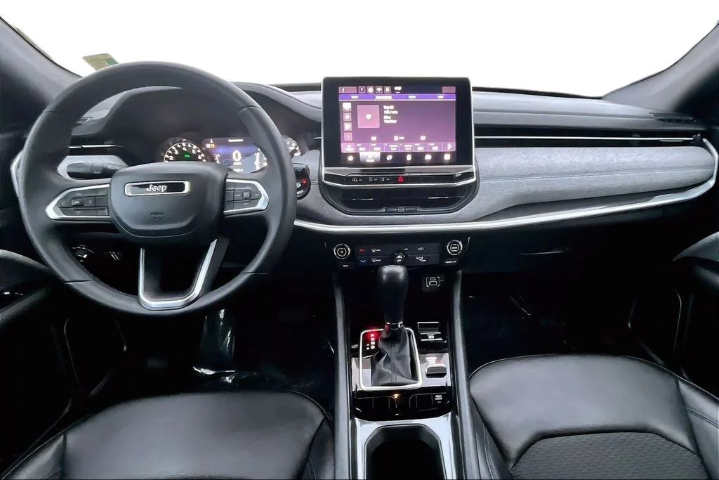 2024 Jeep Compass Latitude - Photo 16