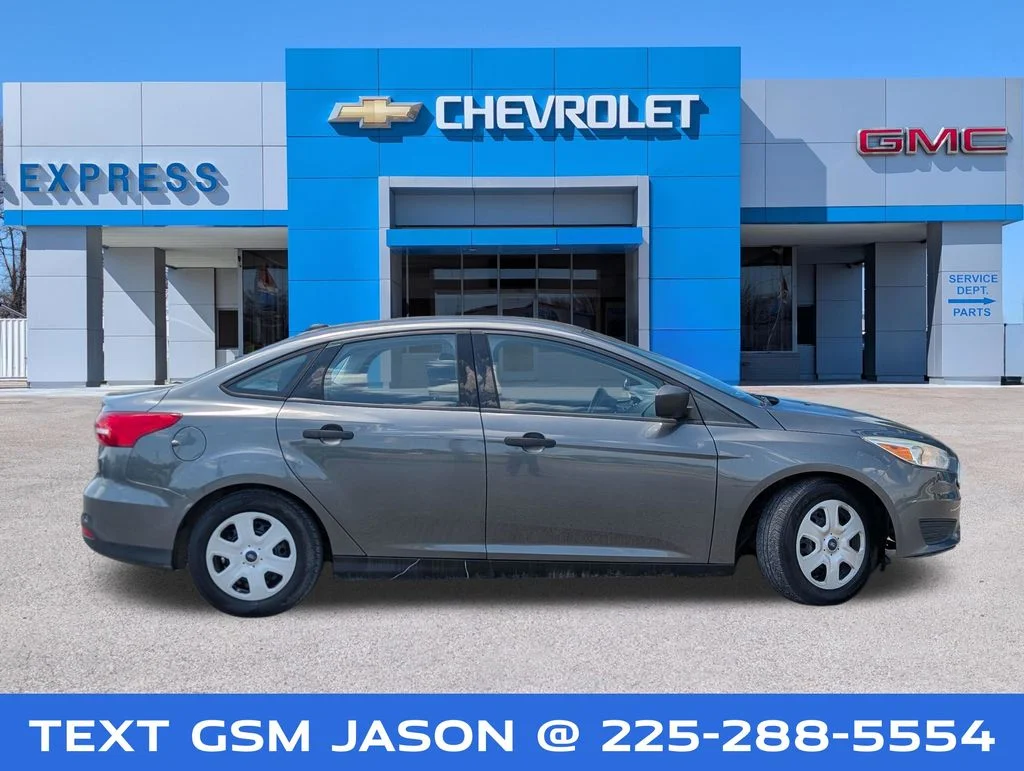 Used 2016 Ford Focus S with VIN 1FADP3E23GL406314 for sale in Brownsville, TN