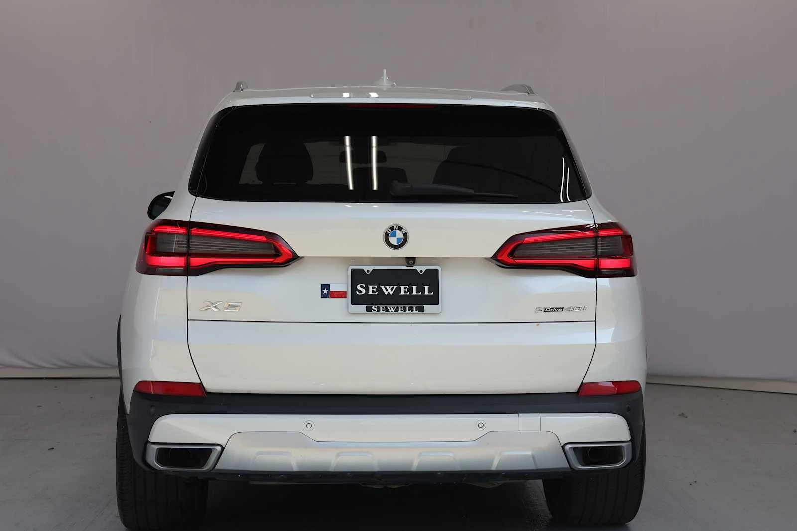 Used 2020 Mineral White Metallic BMW sDrive40i image 9