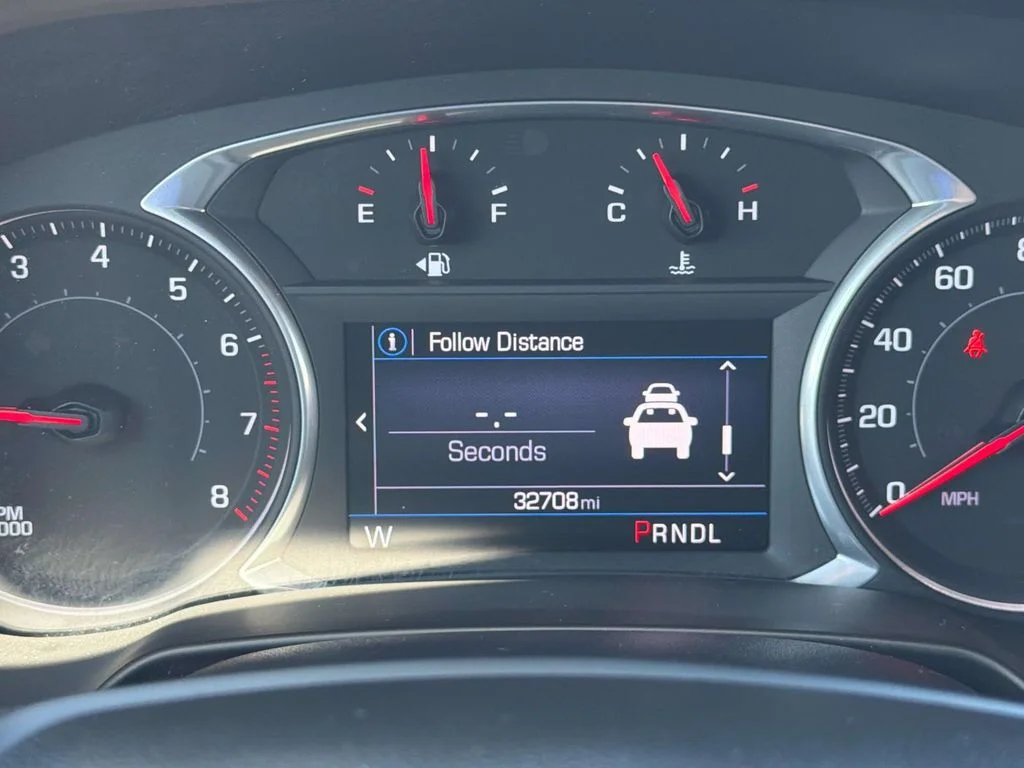 Used 2022 Summit White Chevrolet LT image 16