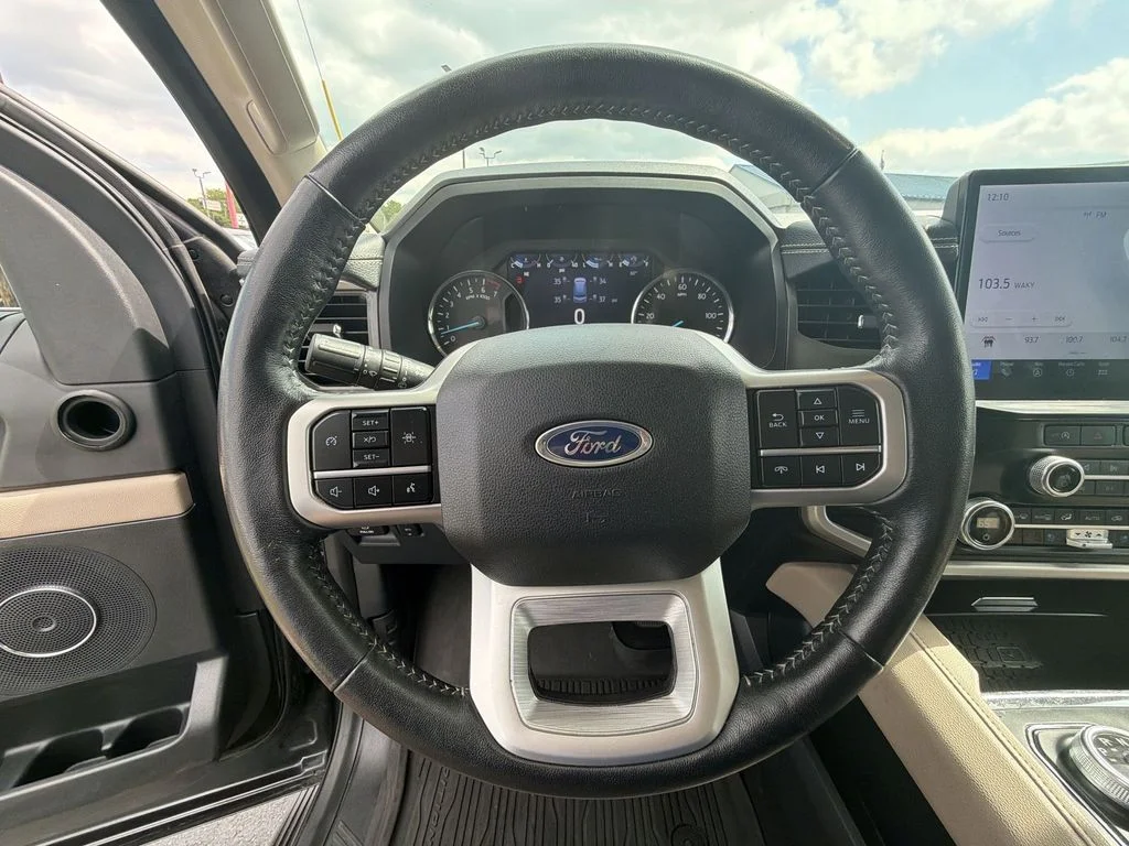 Used 2024 Gray Ford XLT image 20