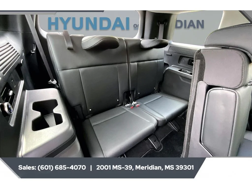 Used 2025 SERENITY WHITE Hyundai SEL image 21