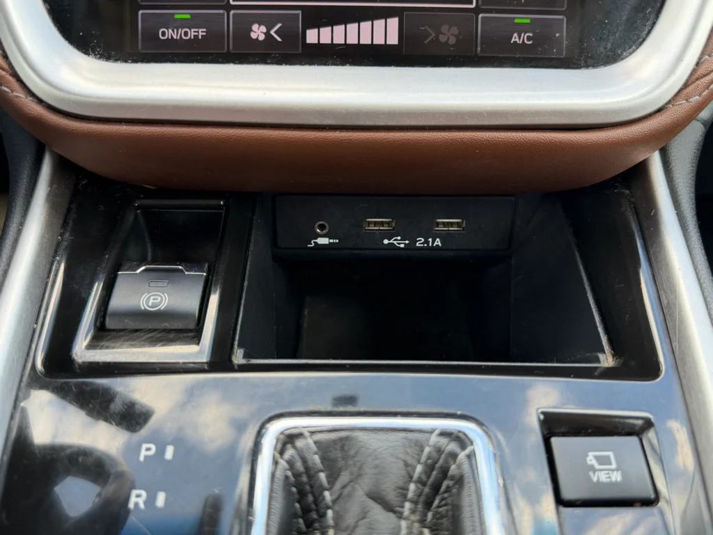 Used 2020 Crystal Black Silica Subaru Touring image 27