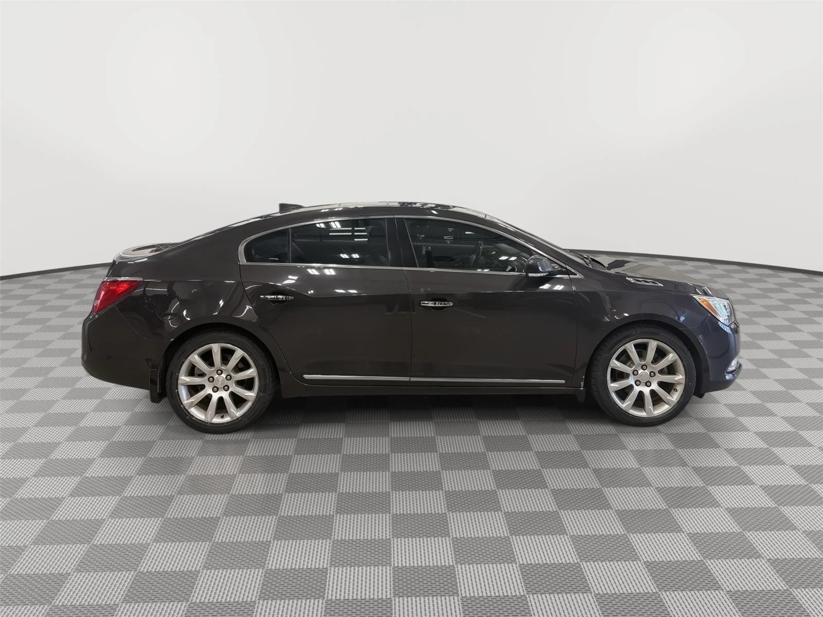 Used 2015 Midnight Amethyst Buick Premium I image 9