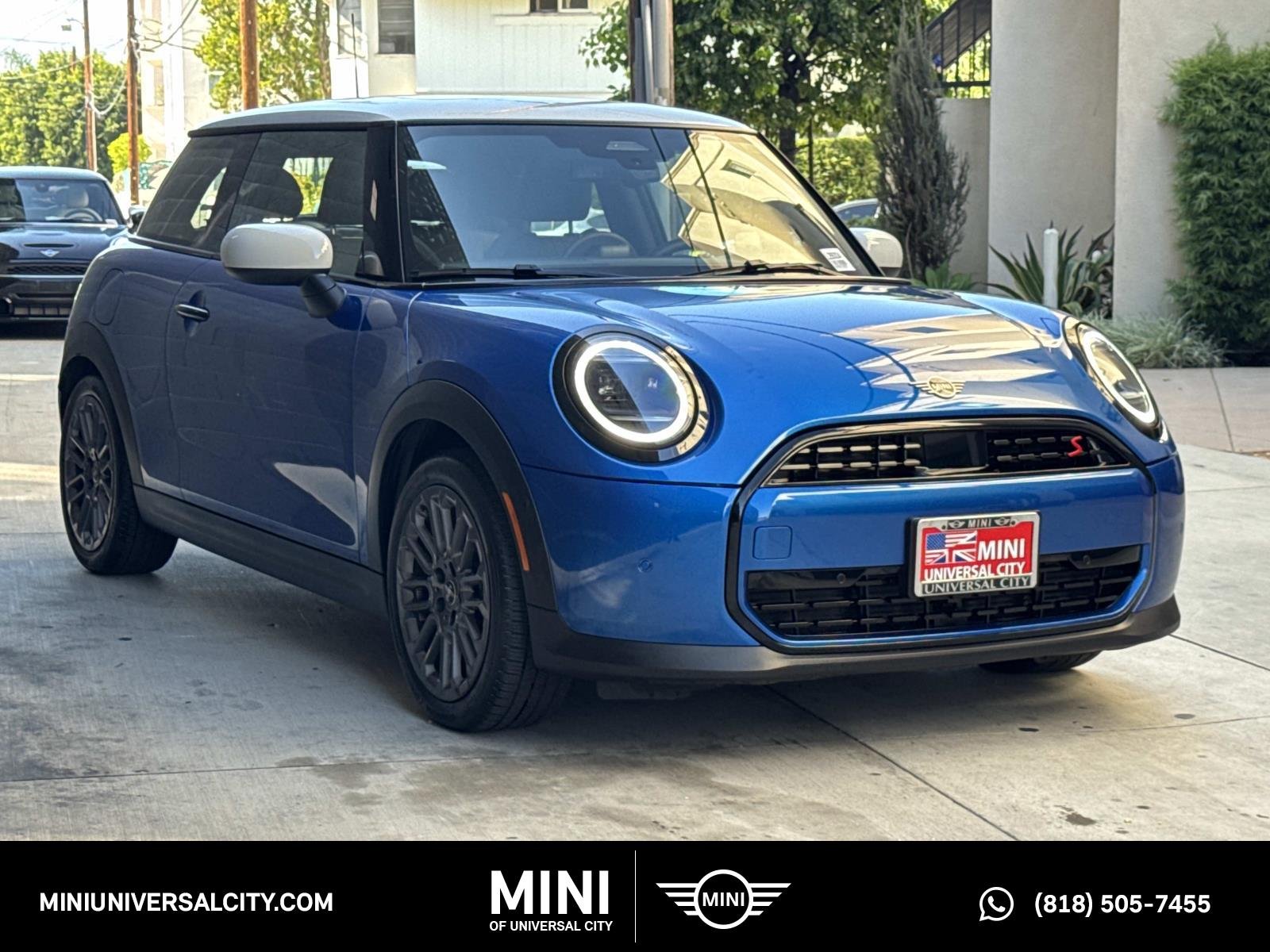 2026 MINI Hardtop Cooper S Signature's photo