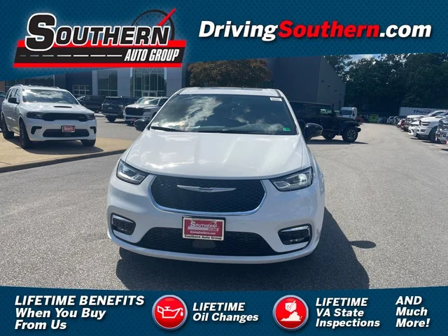 2026 Chrysler Pacifica Select