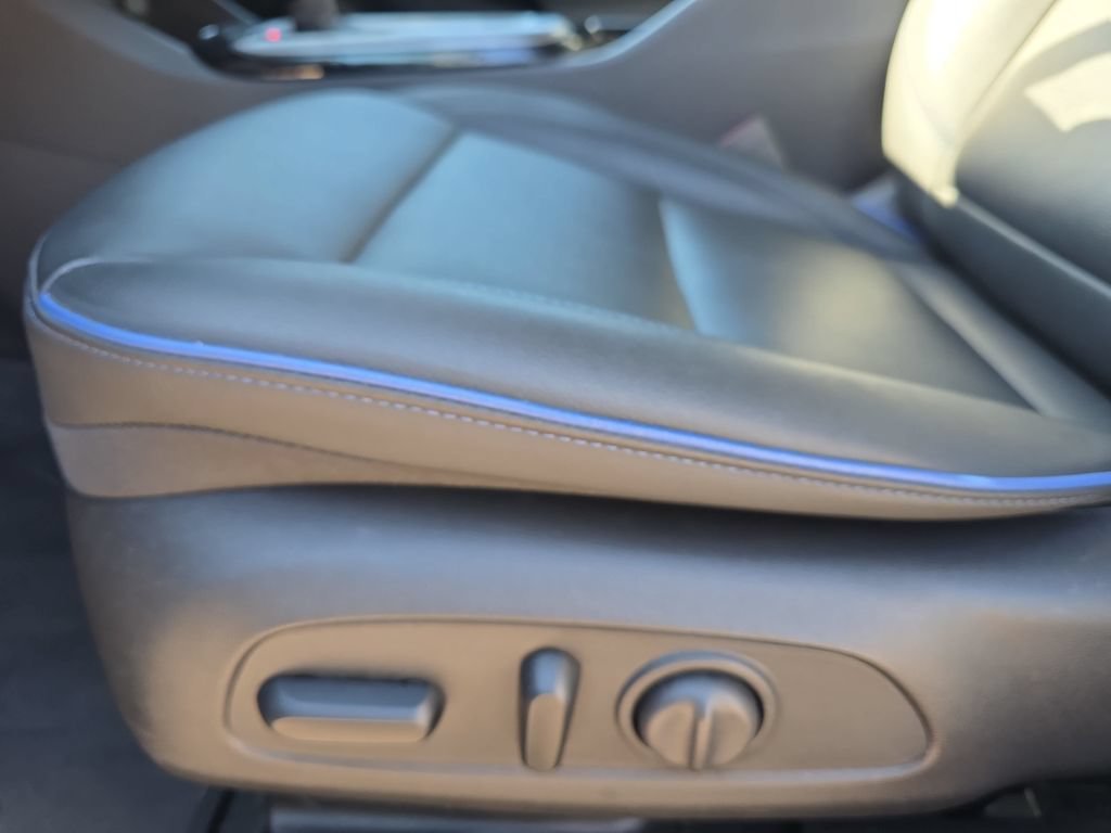 Used 2024 Summit White Buick Sport Touring image 31