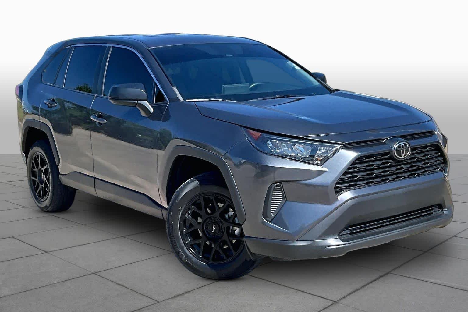 Used 2022 Magnetic Gray Metallic Toyota LE image 3