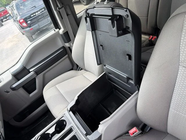 Used 2019 Agate Black Metallic Ford XLT image 25