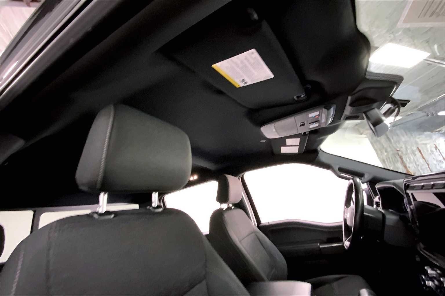Used 2022 Agate Black Metallic Ford XLT image 13