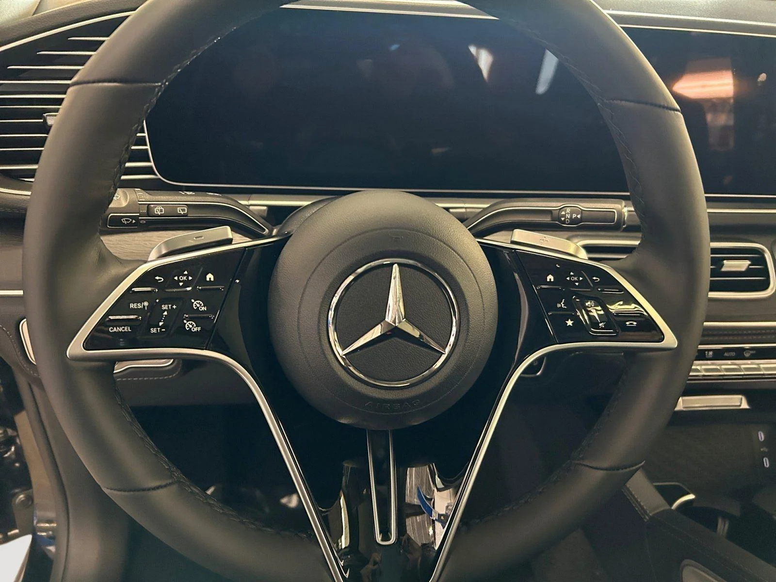 New 2026 Black Mercedes-Benz GLE 350 image 17