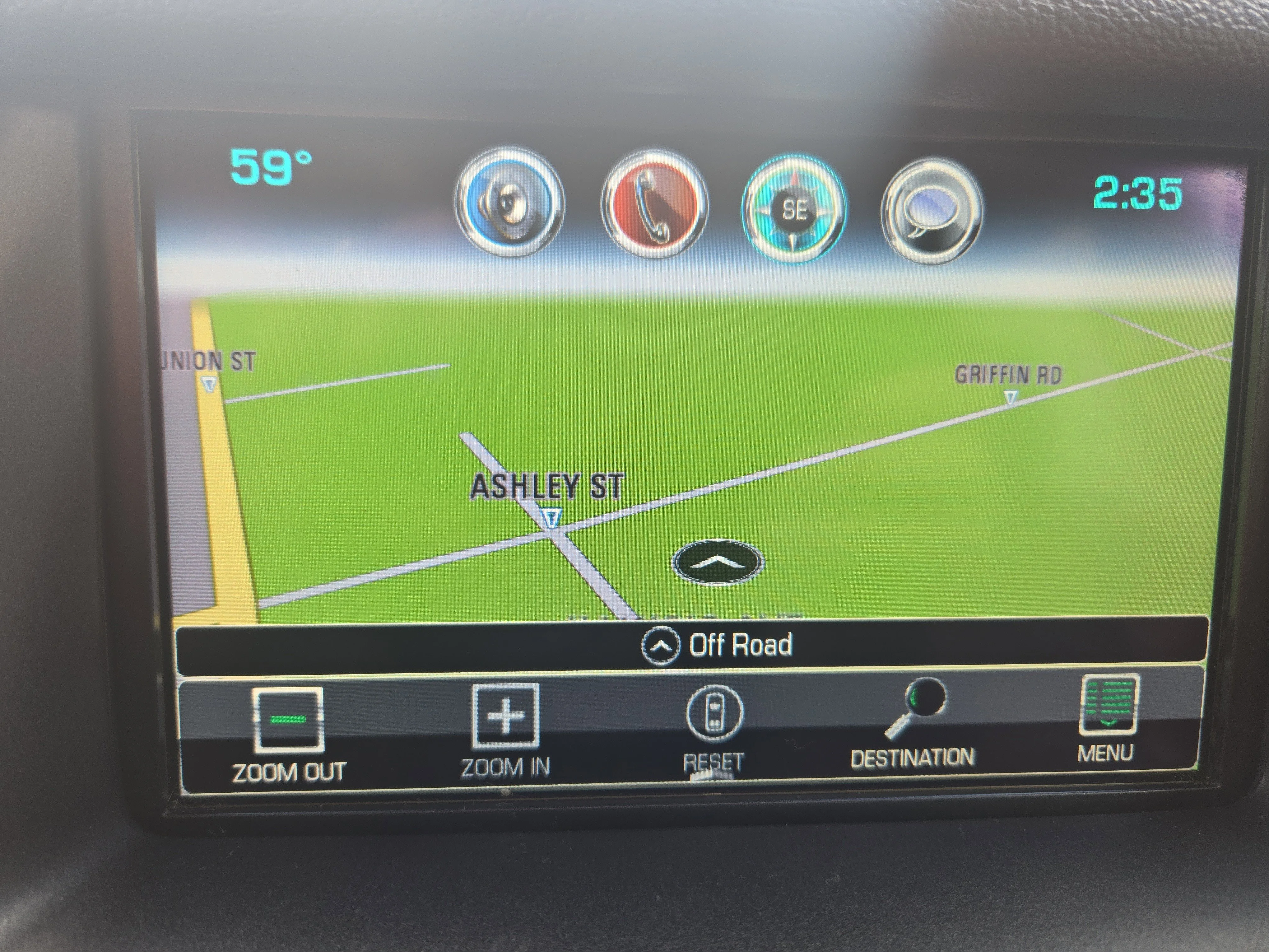 Used 2019 Summit White Chevrolet Premier image 17