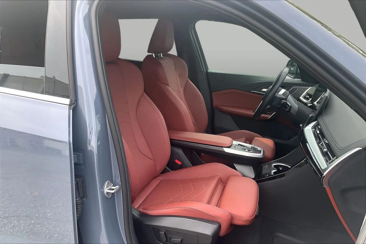 Used 2026 Storm Bay Metallic BMW xDrive28i image 8