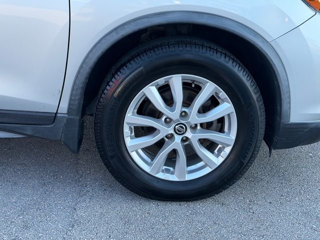 Used 2019 Brilliant Silver Metallic Nissan SV image 9