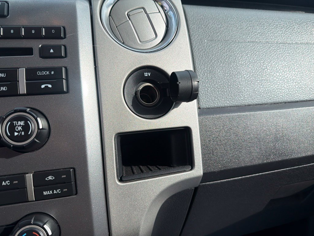 Used 2012 White Ford XLT image 29