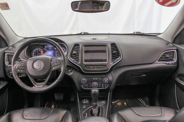 Used 2019 White Jeep Trailhawk 4x4 image 24
