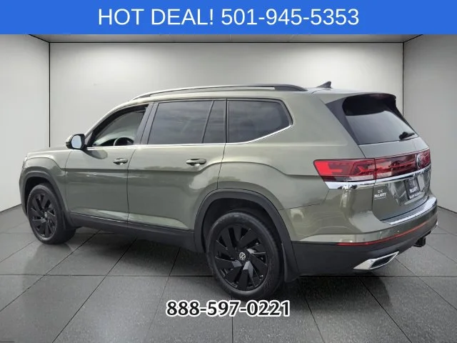 Used 2026 Green Volkswagen SE w/Technology image 3