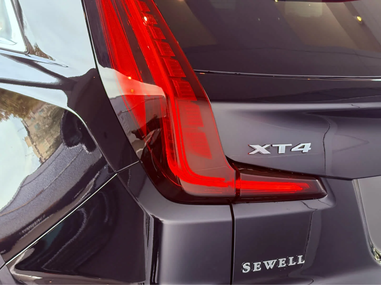 2024 Cadillac XT4 Premium Luxury - Photo 10