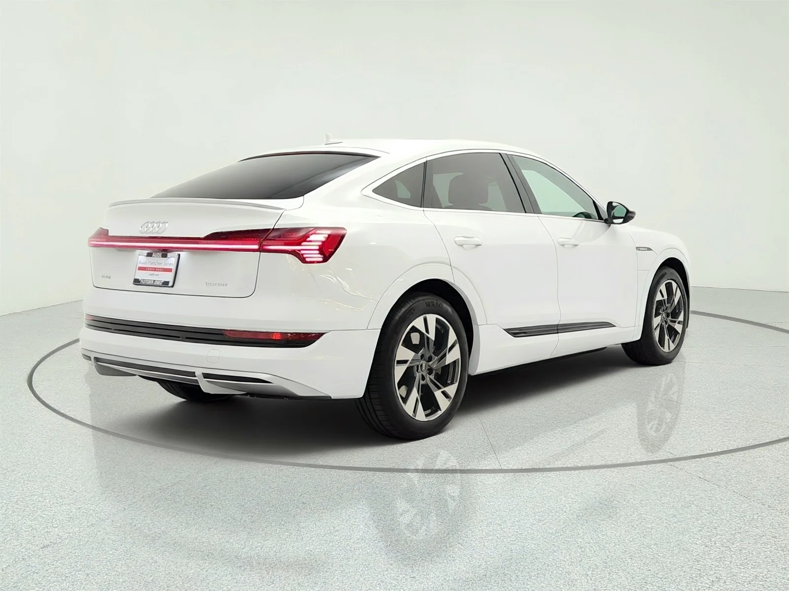 Used 2022 Glacier White Metallic Audi S line Premium quattro image 5