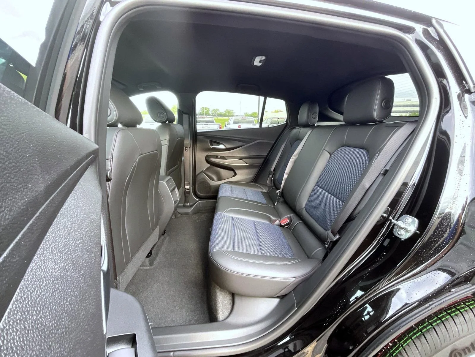 New 2026 Ebony Twilight Metallic Buick Preferred image 19
