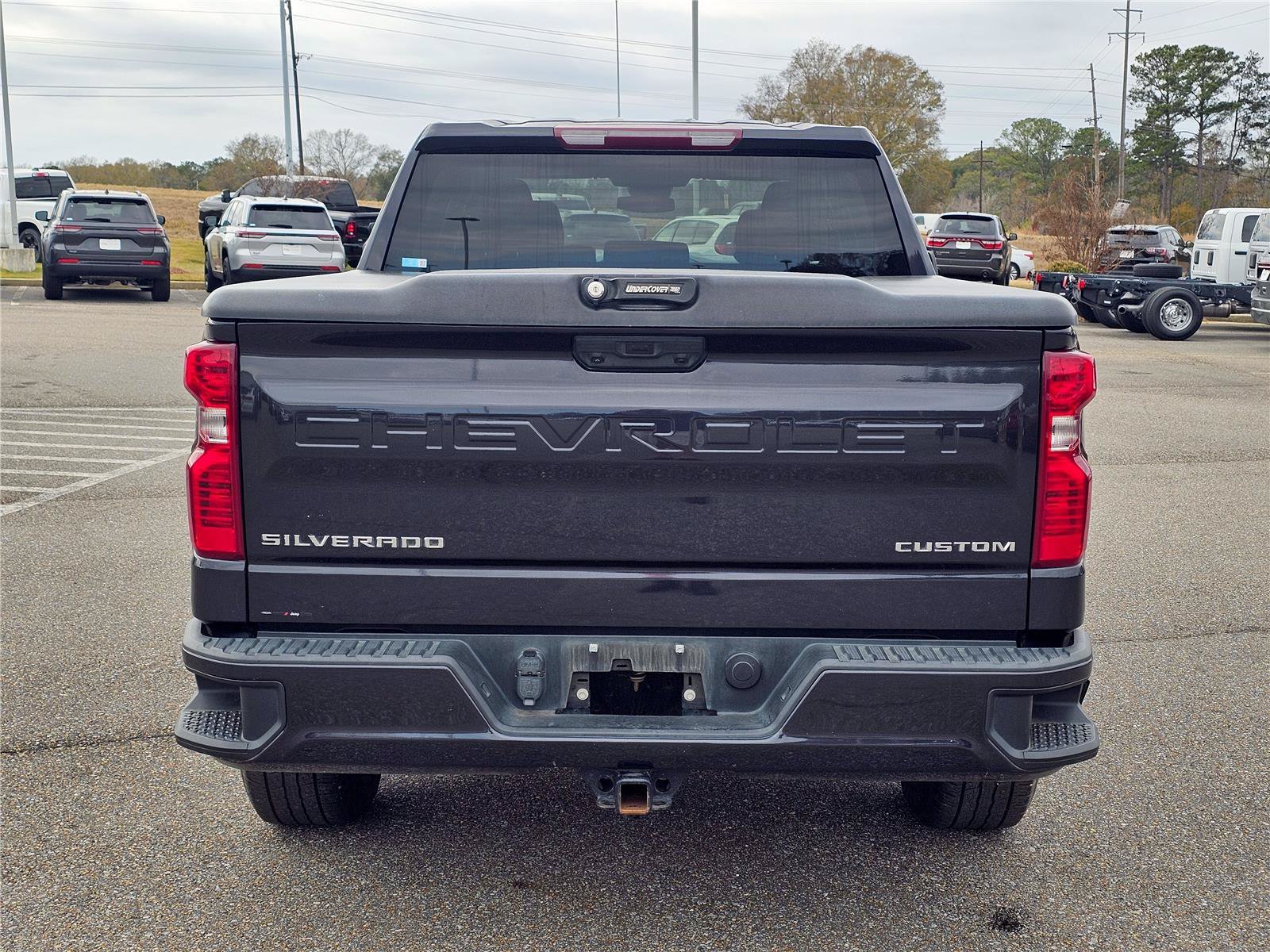 Used 2022 Northsky Blue Metallic Chevrolet Custom image 11