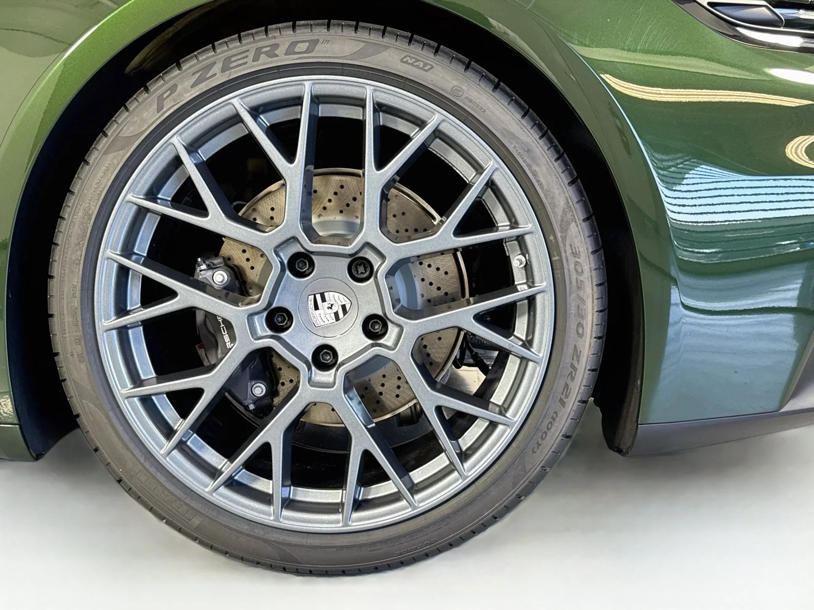 New 2026 Oak Green Metallic Neo Porsche Carrera T image 25