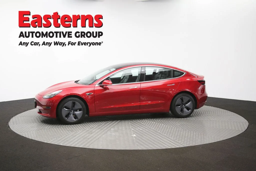 Used 2018 Red Tesla Long Range image 53