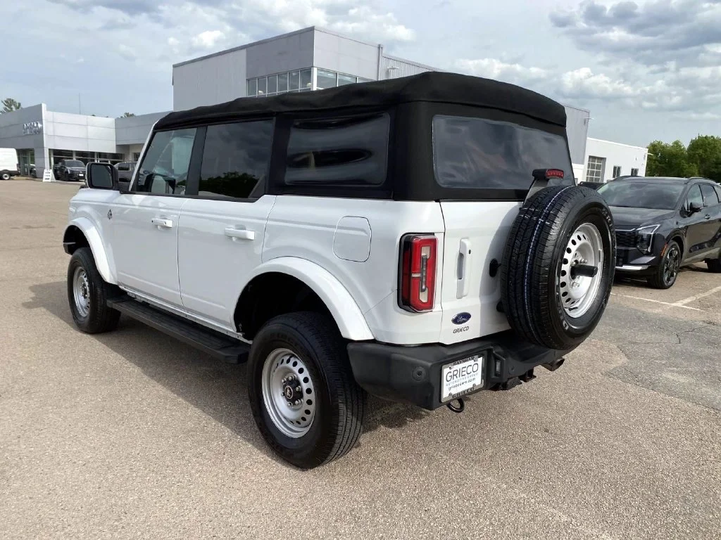 Used 2021 Oxford White Ford Outer Banks image 6