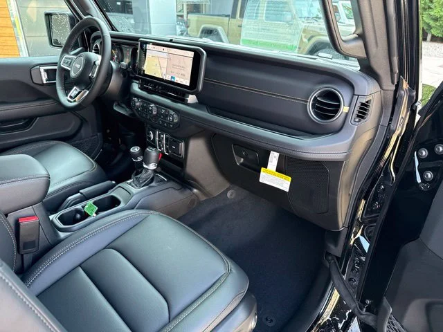 New 2027 Black Jeep Sahara image 30