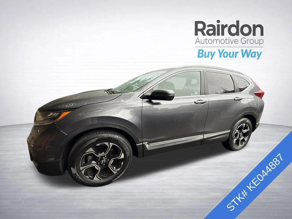 Used 2019 Modern Steel Metallic Honda Touring image 3
