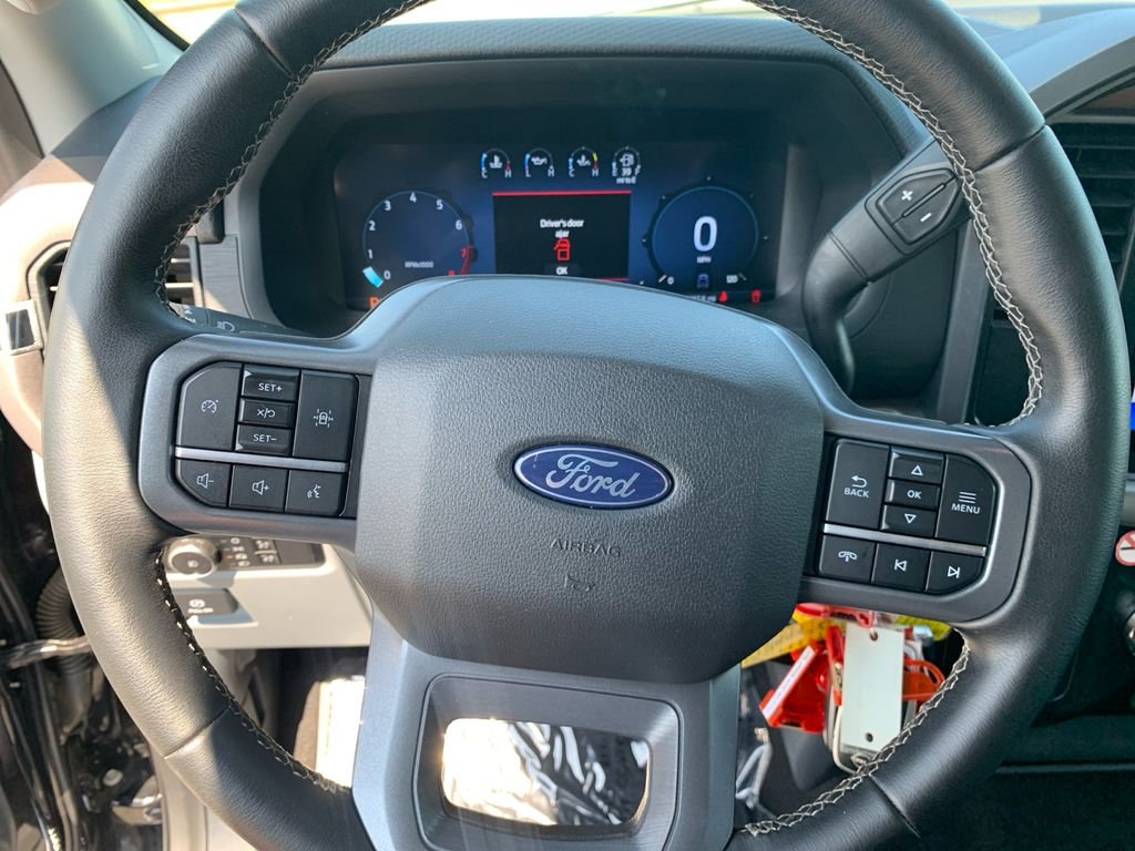 Used 2025 Black Ford XLT image 15