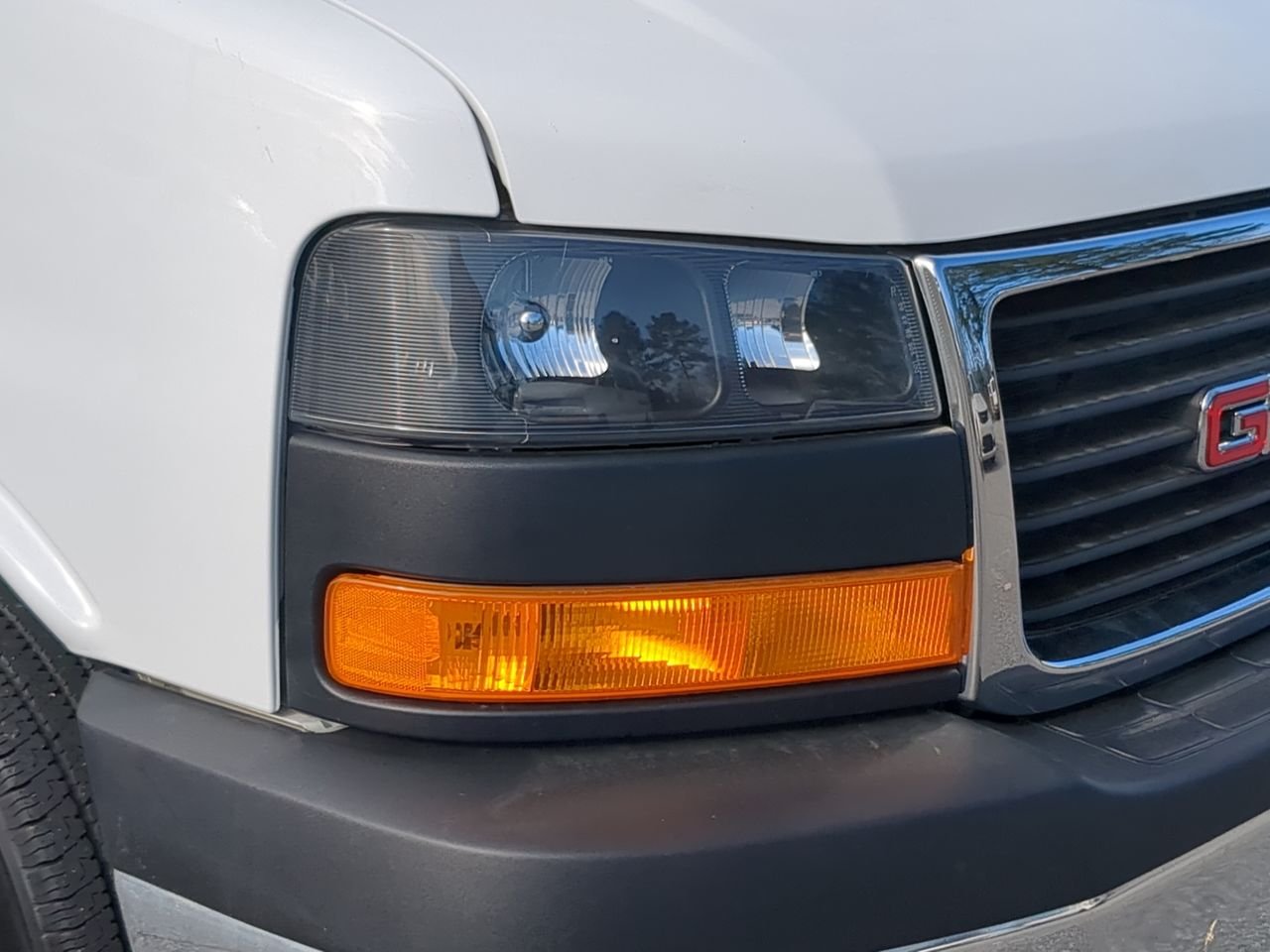 2024 GMC Savana Cargo Work Van - Photo 70