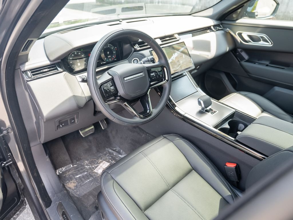 New 2026 Carpathian Grey Land Rover  image 11