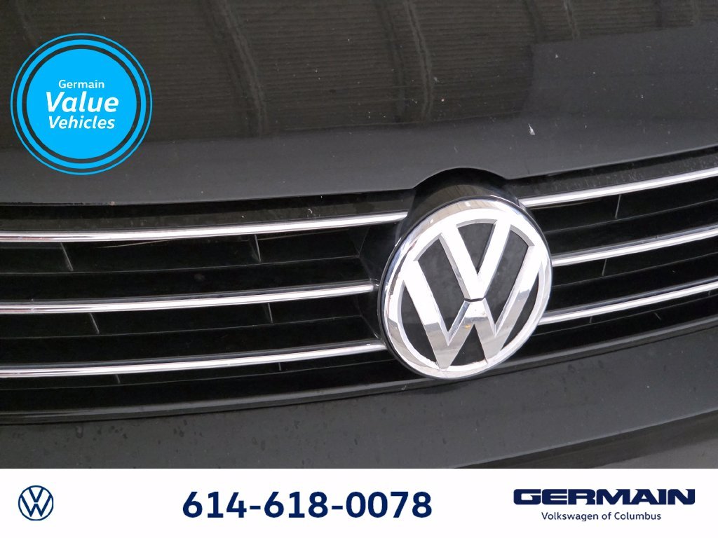 Used 2017 Black Volkswagen 1.4T SE image 11