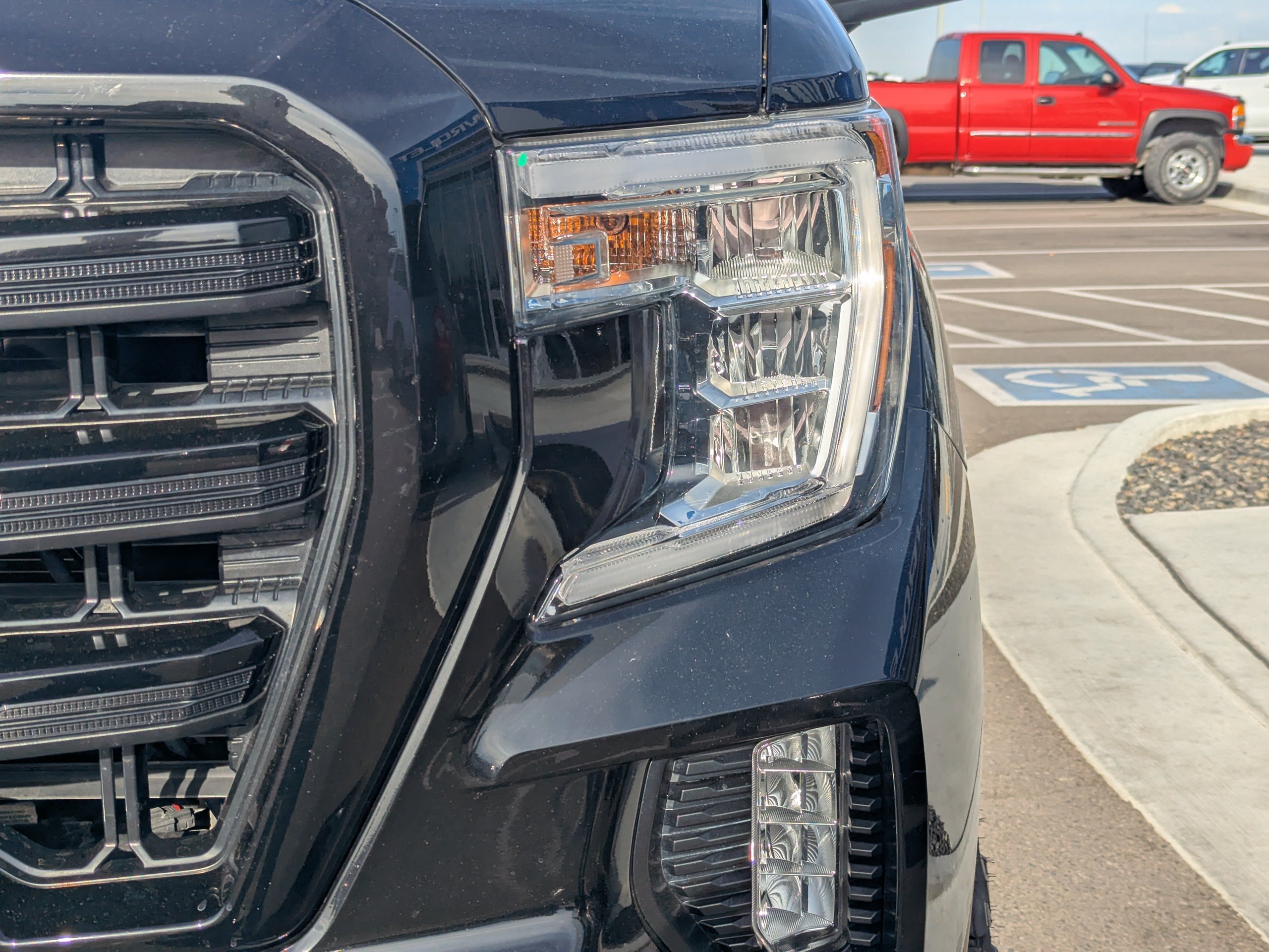 Used 2020 ONYX BLACK GMC Elevation image 42